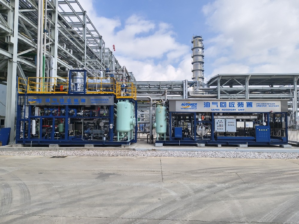 油气回收设备实景图.jpg
